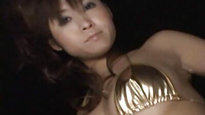 Gangbang ทางทวารหนัก Interracial สำหรับผู้หญิงเลวหนุ่ม Timea วิดีโอ โด จิ น Bella.