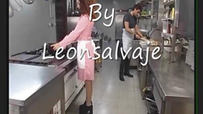 หญิงสาวมีเพศสัมพันธ์ในห้องพักโรงแรม. วิดีโอ หนัง โป๋