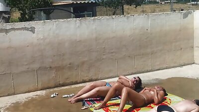 ผู้ชายเสร็จในหีของสาวผมบลอนด์ busty. วิดีโอ โป้