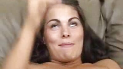 Porn kunimen วีดีโอ โป็ หย่าสาวผมบลอนด์สวยในถุงน่องสำหรับเพศ